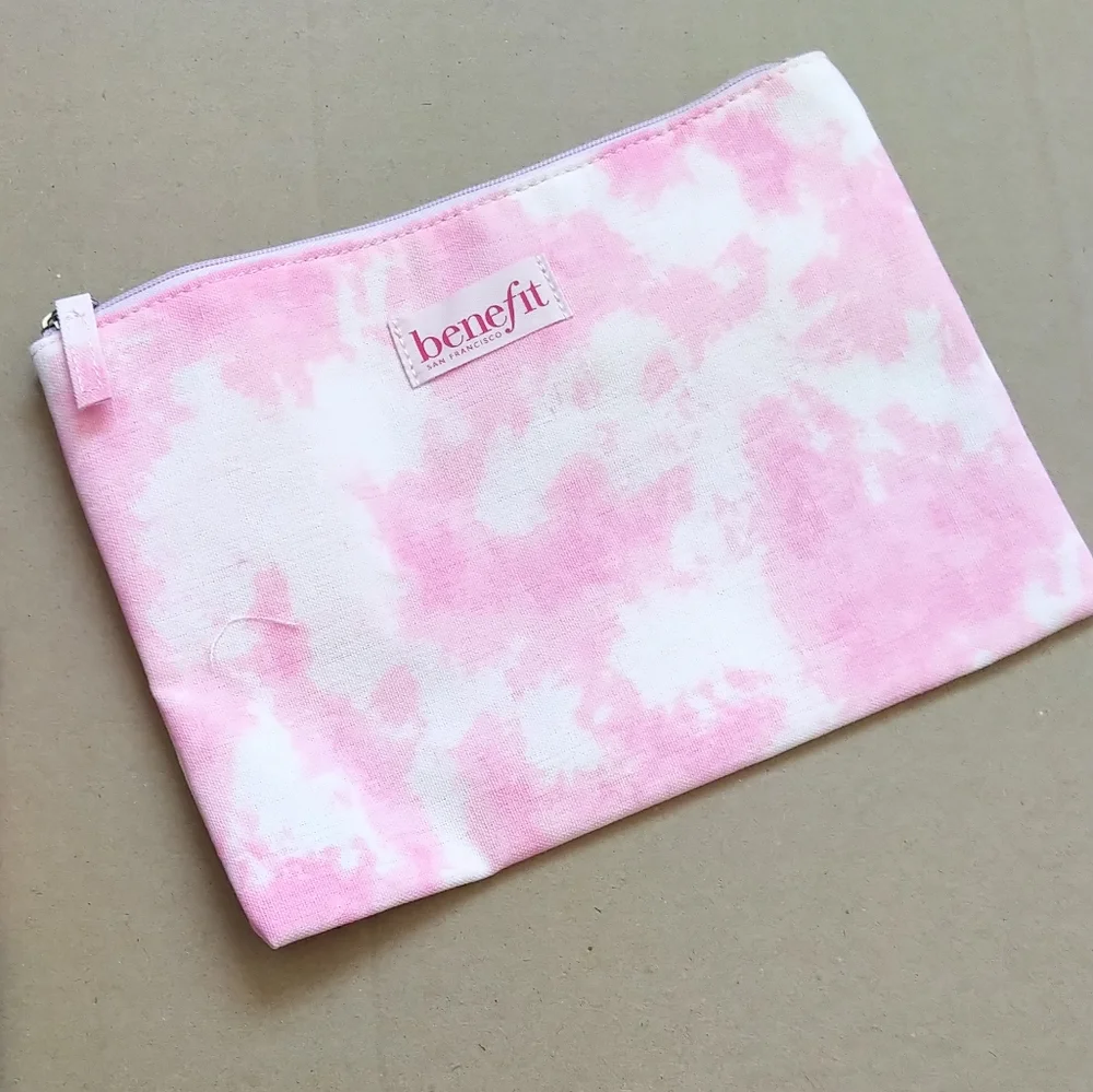 NWOT Benefit Makeup Bag - Picture 2 of 2